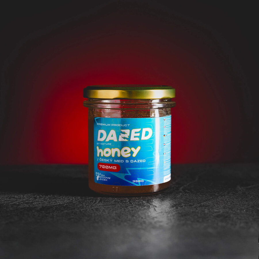 Miere Dazed Honey cu GABA de la Kratom World, prezentată în ambalajul original