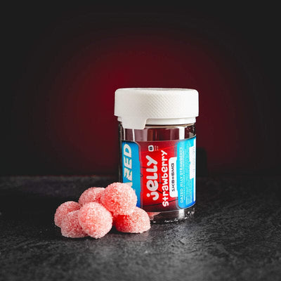 Dazed Jelly Strawberry 5 cu CBD de la Kratom World, cu aromă de căpșuni