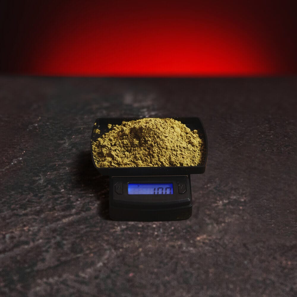 Cântar Kratom World pentru cântărirea pudrei de kratom