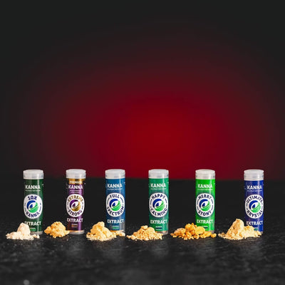 Selecție de extracte de Kanna Kratom World, inclusiv variante Full Spectrum, 10X și Extreme Strong