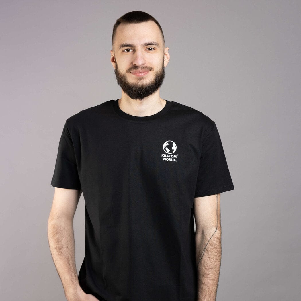 Tricou verde pentru bărbați de la Kratom World, prezentat din față