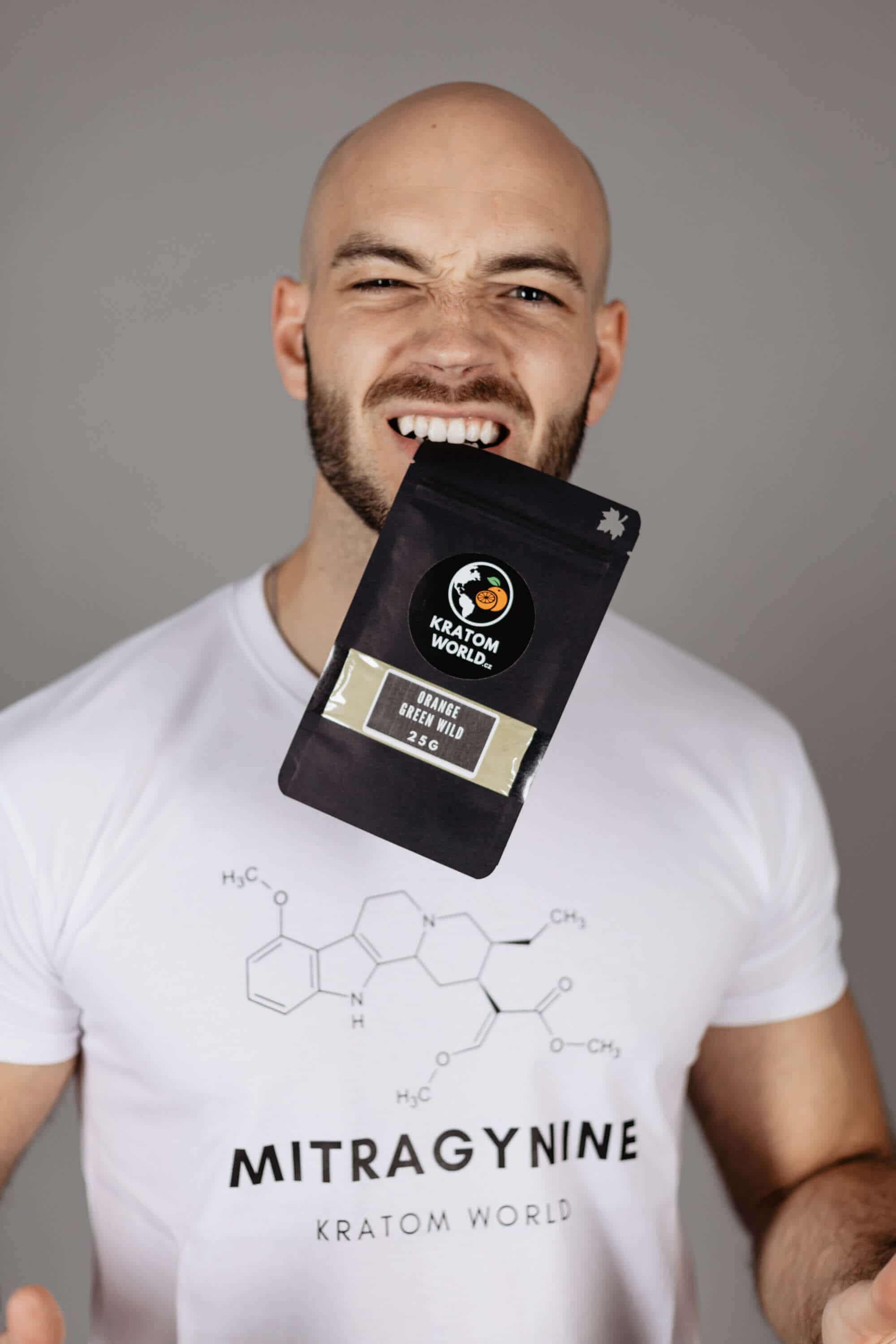 Tricou Mitragynine cu design inspirat de kratom