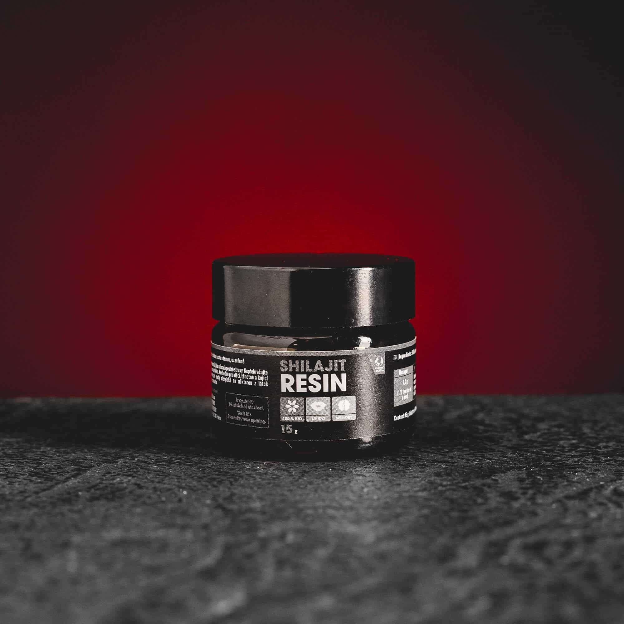 Rășină Shilajit de la Kratom World, prezentată în ambalajul original