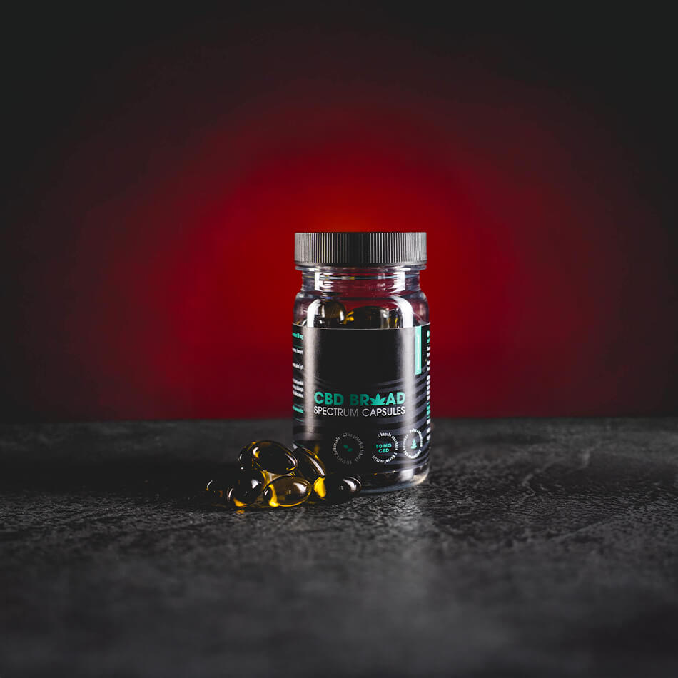 CBD Broad Spectrum Kratom World, 60 capsule gelatinoase cu 50mg CBD pentru susținerea regenerării