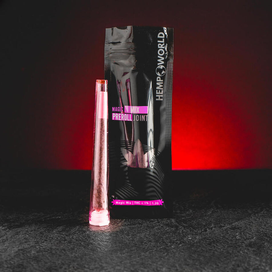 Magic Mix PreRoll de la Kratom World, rulat din cânepă CBD de înaltă calitate și gata de utilizare.