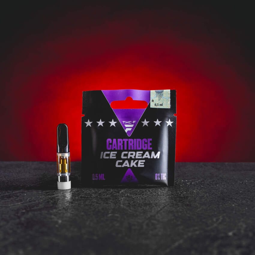THF Cartridge Kratom World Ice Cream Cake cu aromă cremoasă de desert