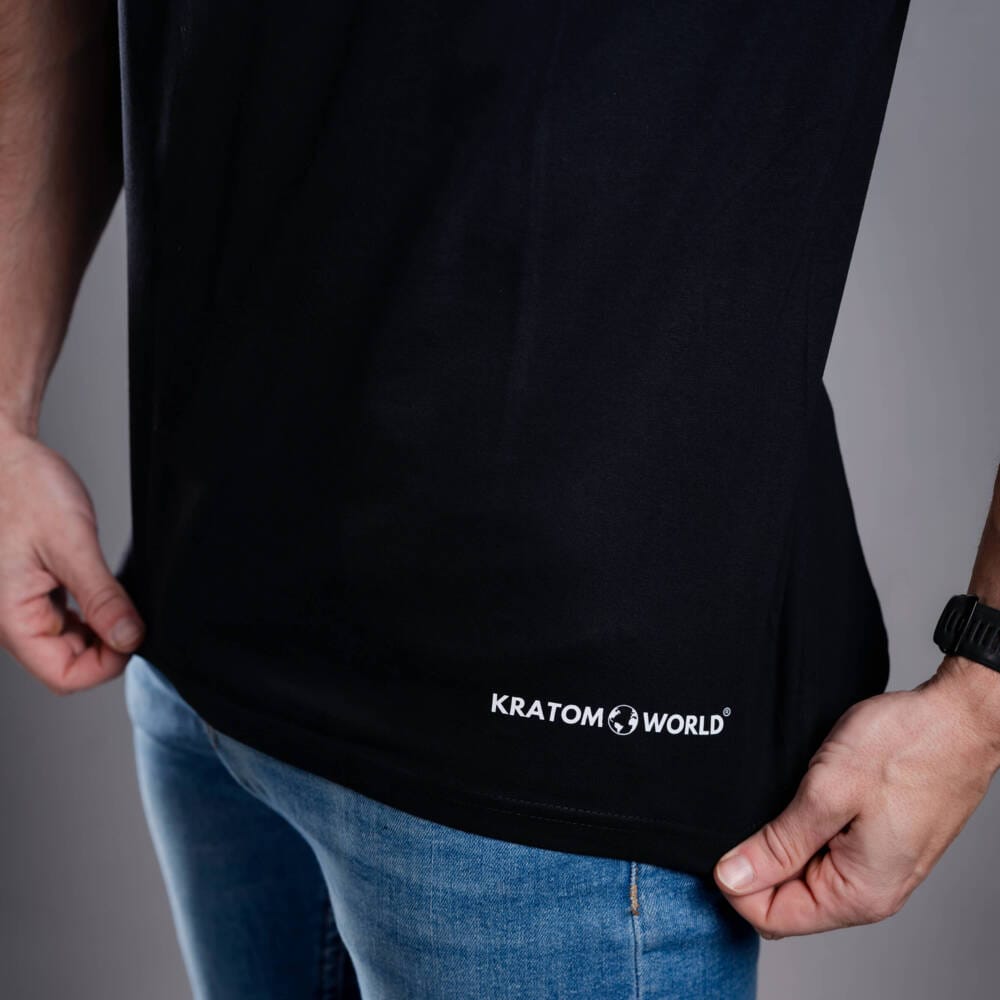 Tricou pentru bărbați negru Kratom World Damn Bro Go Buy Kratom, merch streetwear pentru iubitorii de kratom, detaliu