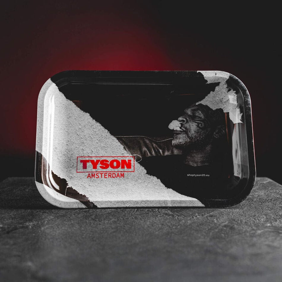 Tac Tyson de la Kratom World, produs premium cu canabis, într-un format practic și ușor de utilizat.